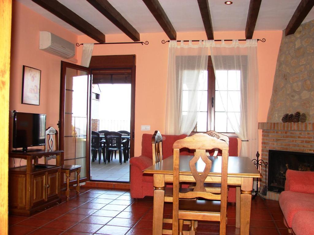 Apartamentos Sierra De Segura Сегура де ла Сиера Стая снимка